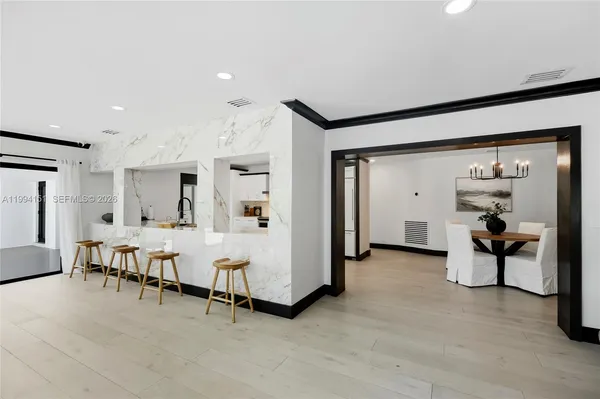 $12,000 | Dadeland, Miami, FL 33143