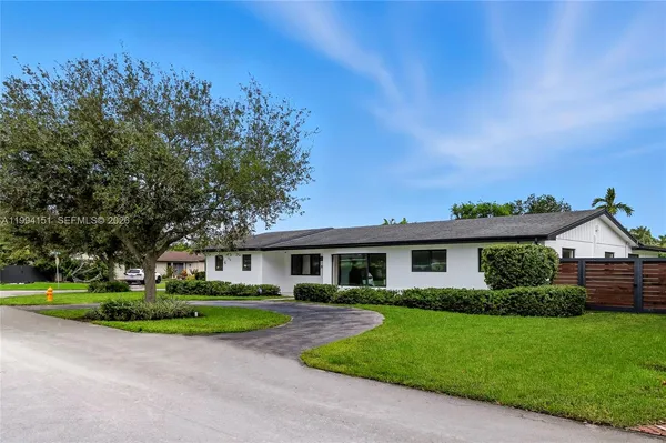 $12,000 | Dadeland, Miami, FL 33143
