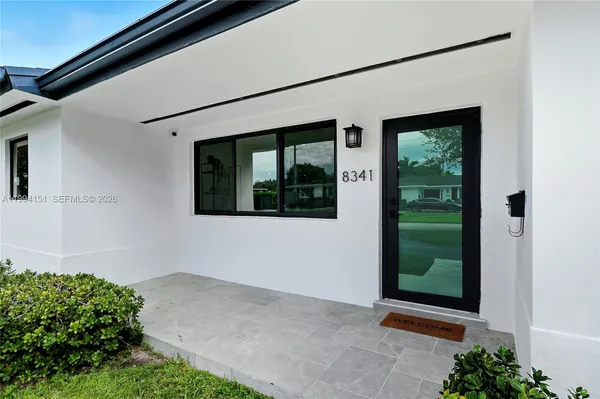 $12,000 | Dadeland, Miami, FL 33143