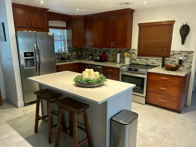 $4,500 | 2565 Meadow Road, West Palm Beach, FL 33406