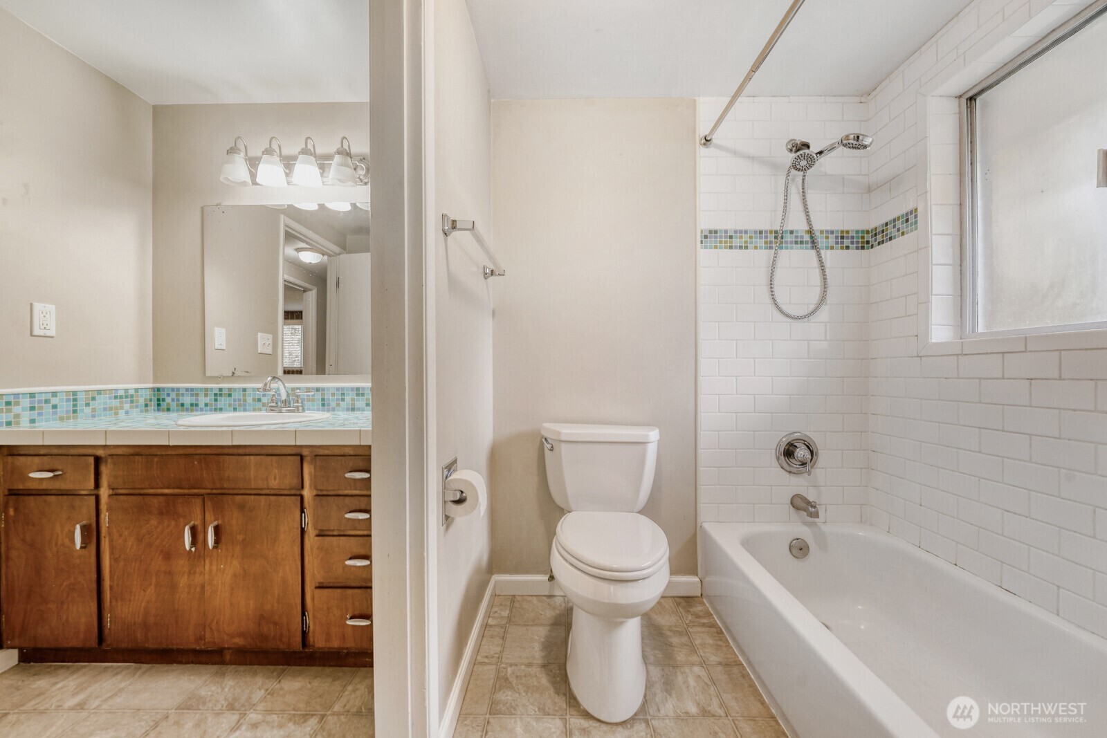 14435 183rd Avenue Southeast Renton, WA 98059 - Photo 15 of 26