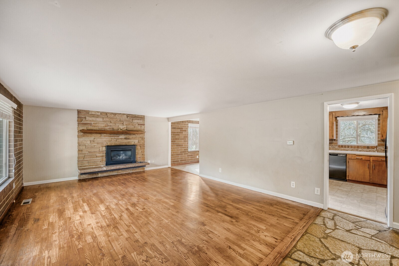 14435 183rd Avenue Southeast Renton, WA 98059 - Photo 5 of 26