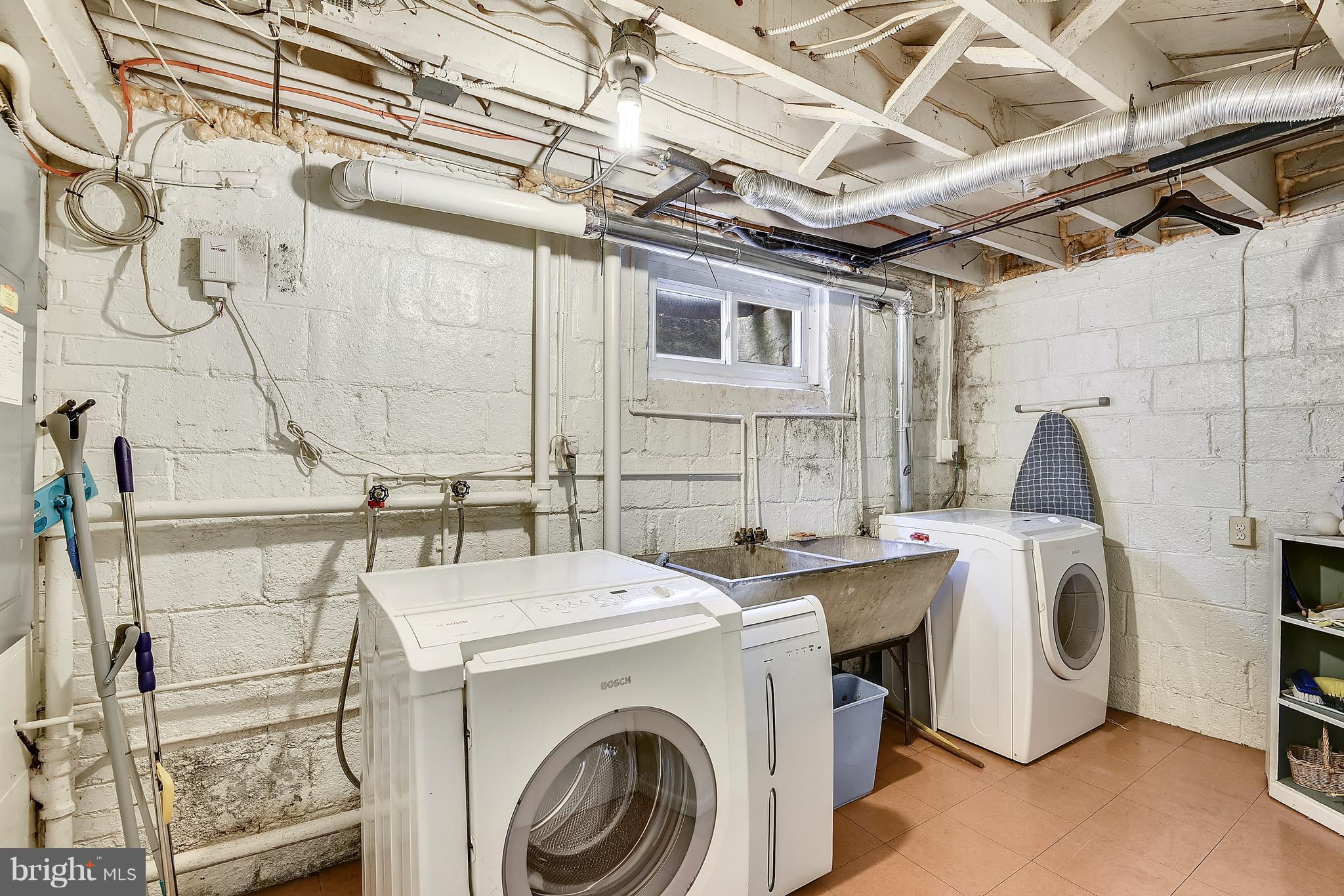 10201 Ridgemoor Drive Silver Spring, MD 20901 - Photo 24 of 29 Laundry rm is accessed by 2 doors