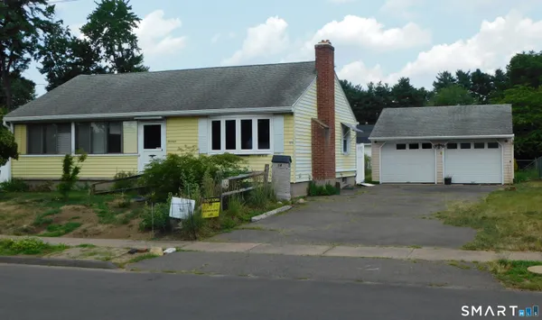 $324,900 | 14 Leland Drive, East Hartford, CT 06108