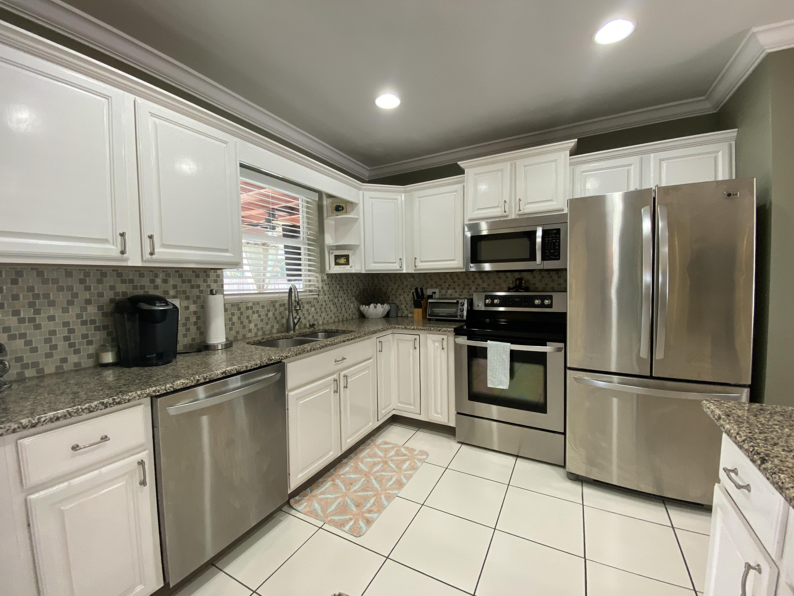 2106 Northeast 3rd Way Boca Raton, FL 33431 - Photo 8 of 52 IMG_6014
