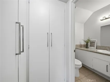 $589,000 | 24369 La Glorita Circle, Newhall, CA 91321
