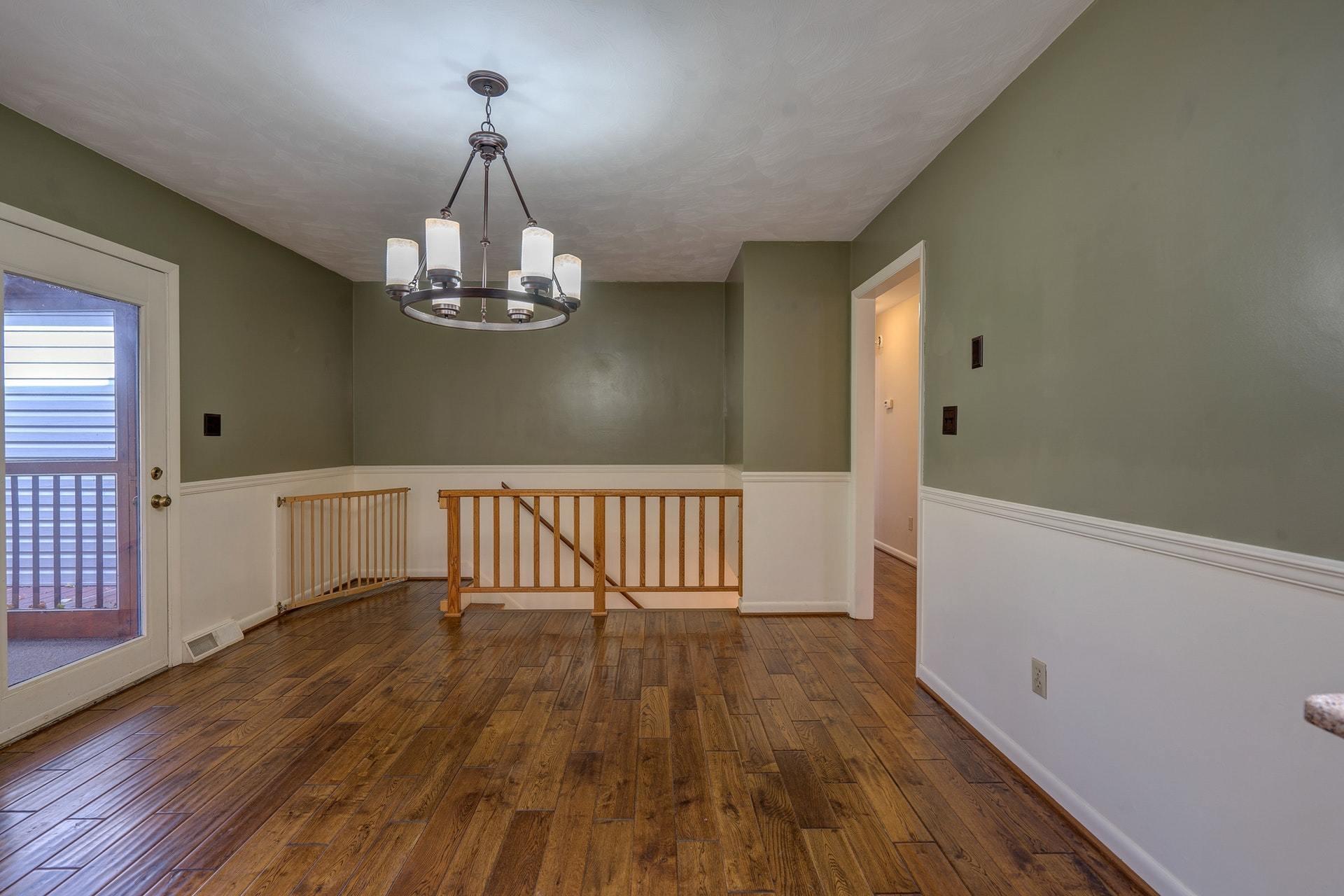 6545 Forest View Road Roanoke, VA 24018 - Photo 12 of 45 012-332767-DSC00061_2_3_4_5_8401387