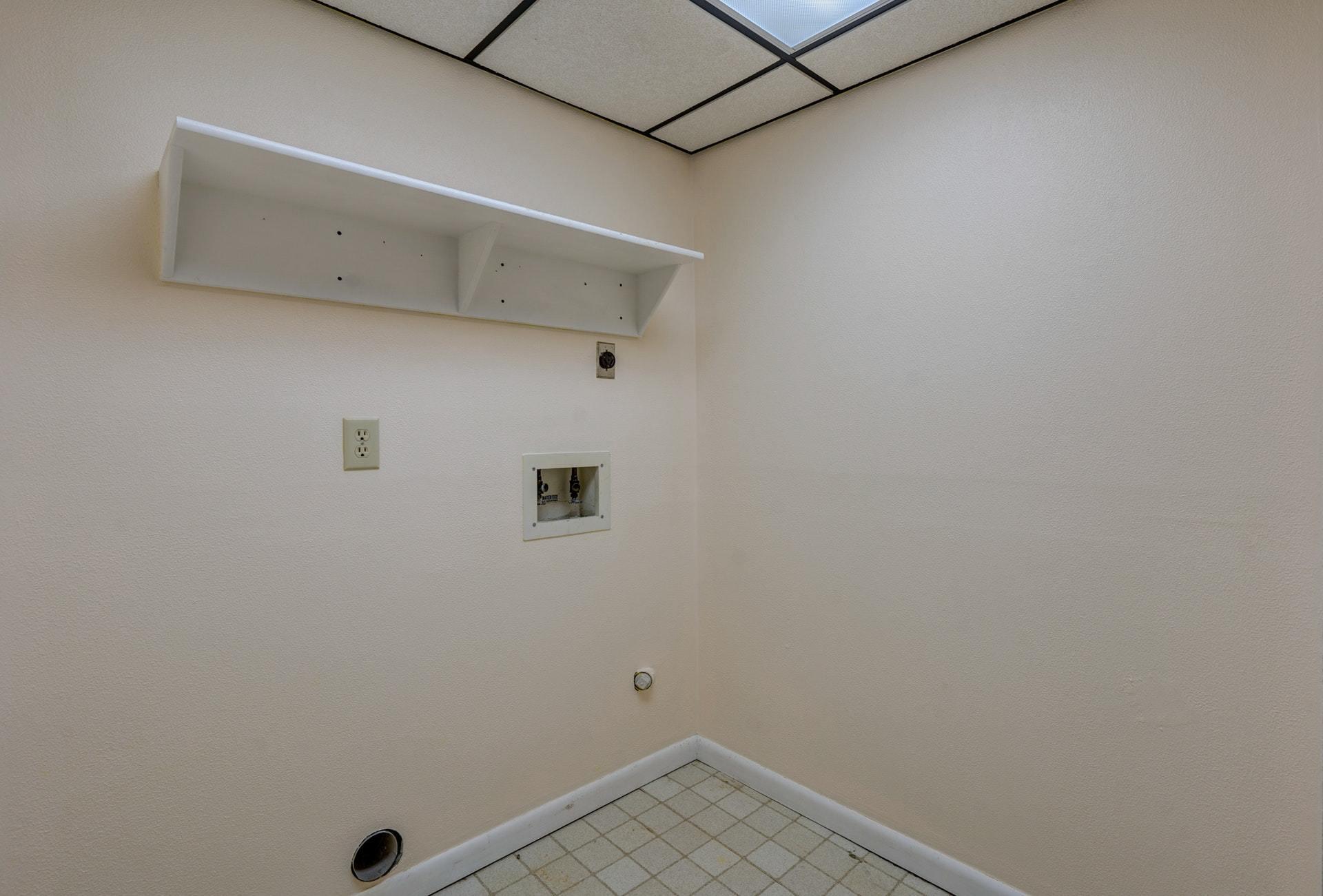 6545 Forest View Road Roanoke, VA 24018 - Photo 34 of 45 034-332767-DSC00201_2_3_4_5_8401413