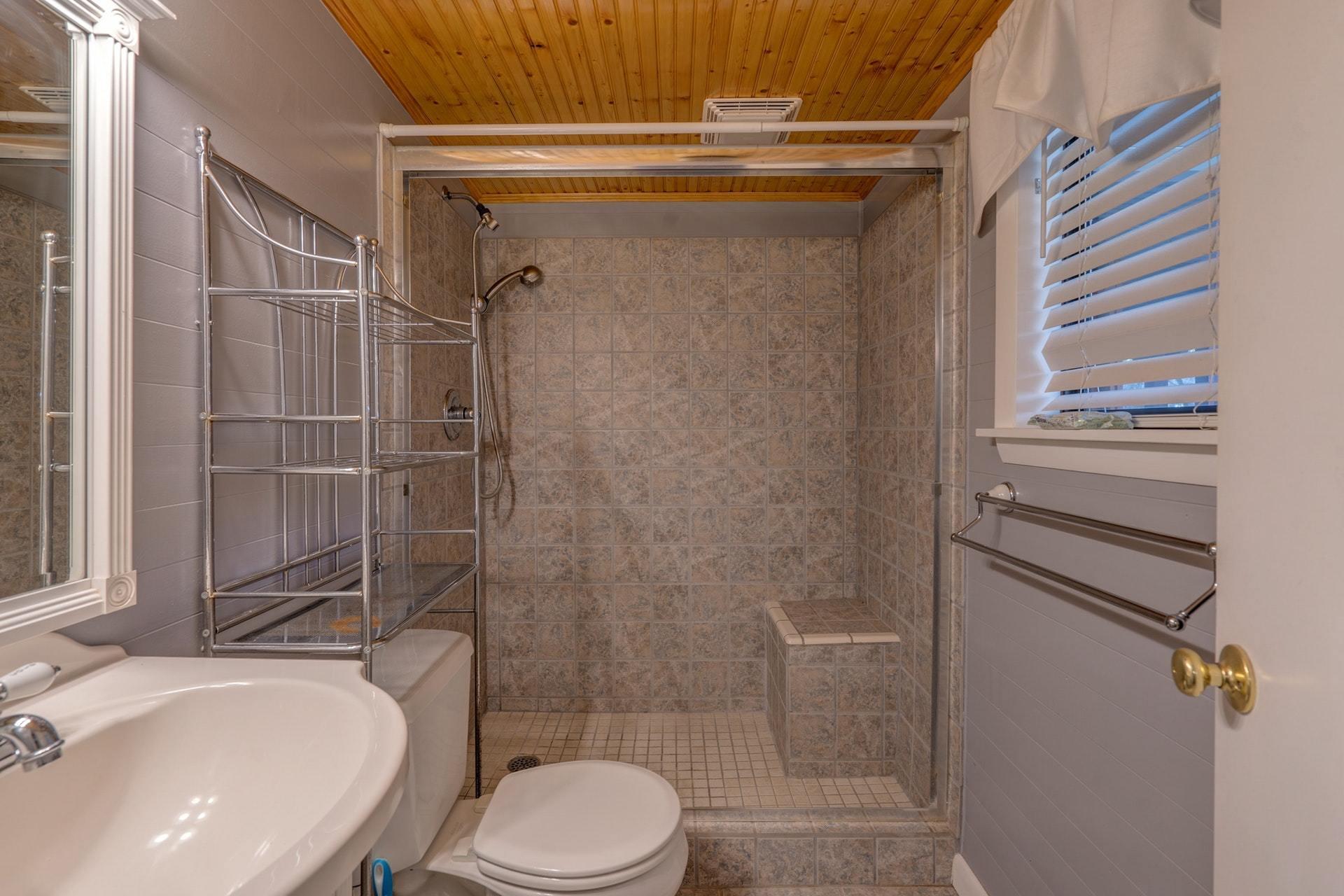 6545 Forest View Road Roanoke, VA 24018 - Photo 37 of 45 037-332767-DSC00216_17_18_19_20_8401416