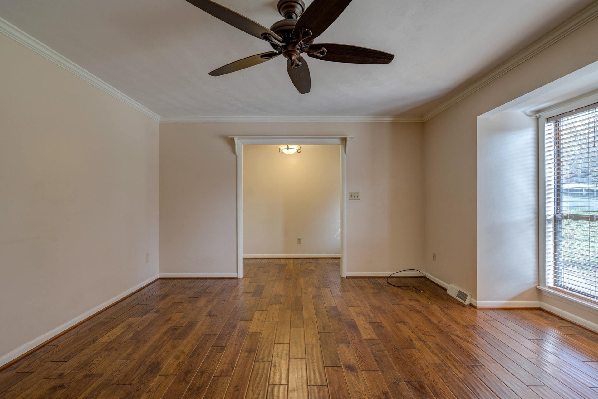 6545 Forest View Road Roanoke, VA 24018 - Photo 4 of 45 004-332767-DSC00021_2_3_4_5_8401381