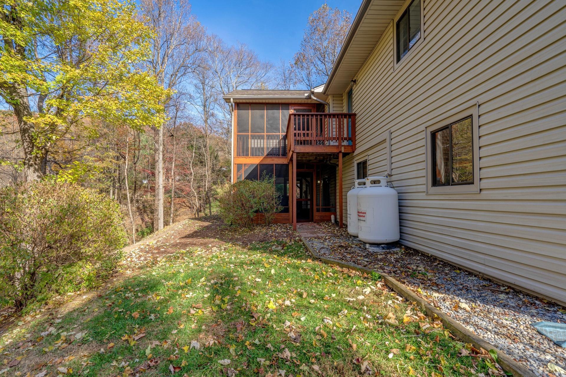 6545 Forest View Road Roanoke, VA 24018 - Photo 44 of 45 041-332767-DSC00246_47_48_49_50_8401422