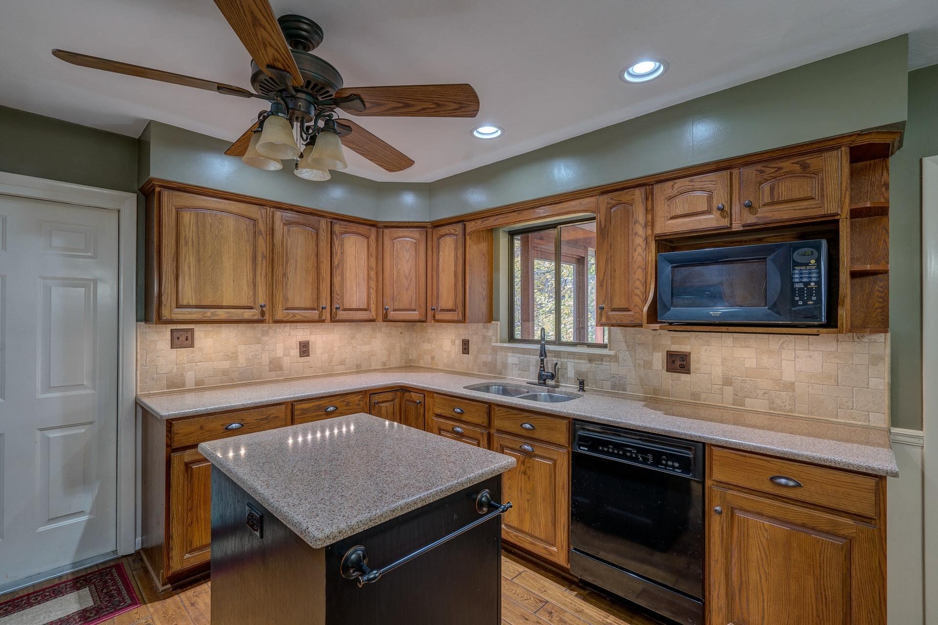 6545 Forest View Road Roanoke, VA 24018 - Photo 8 of 45 008-332767-DSC00041_2_3_4_5_8401384