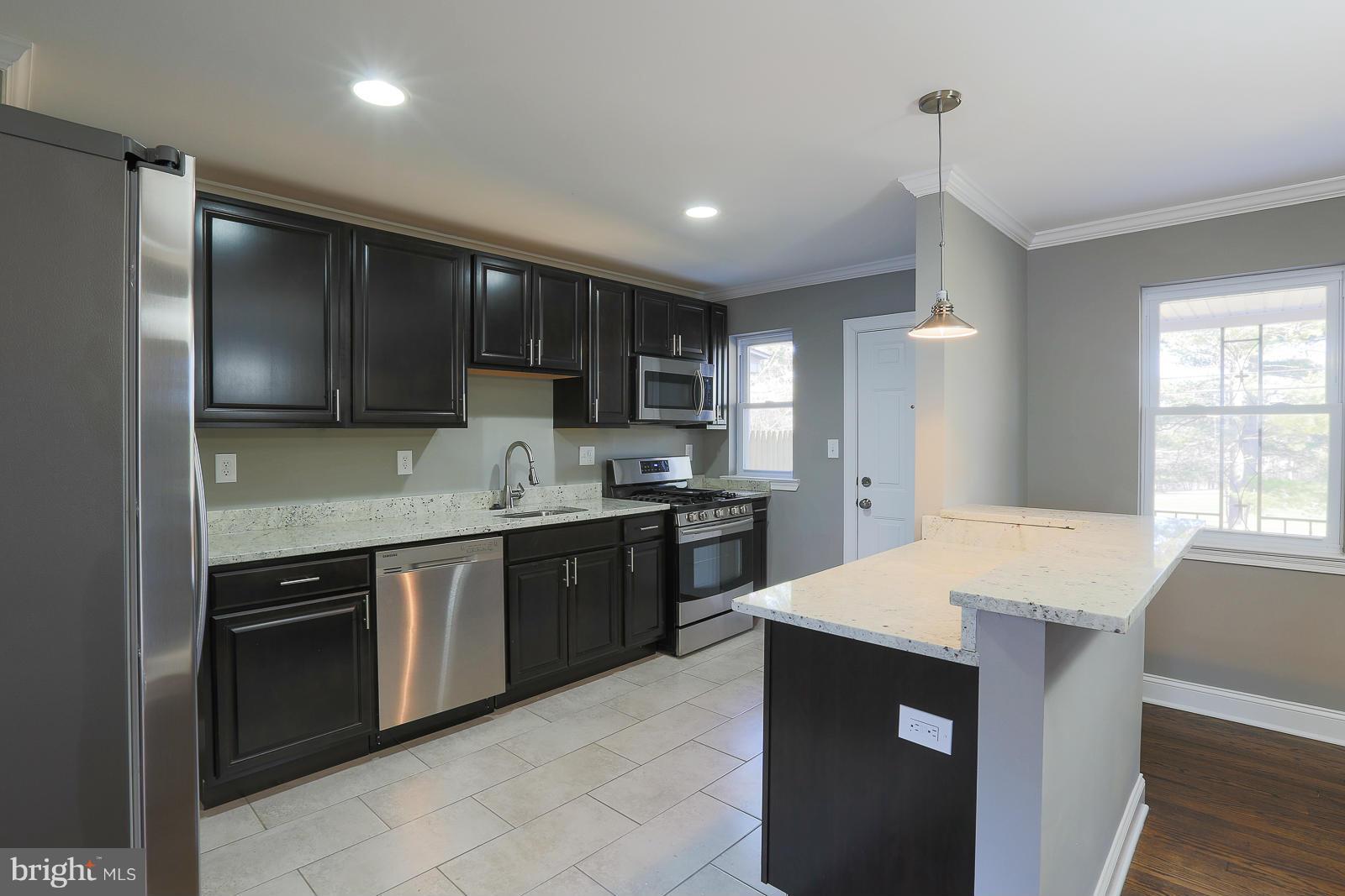 5737 Edgepark Road Baltimore, MD 21239 - Photo 18 of 30 Kitchen