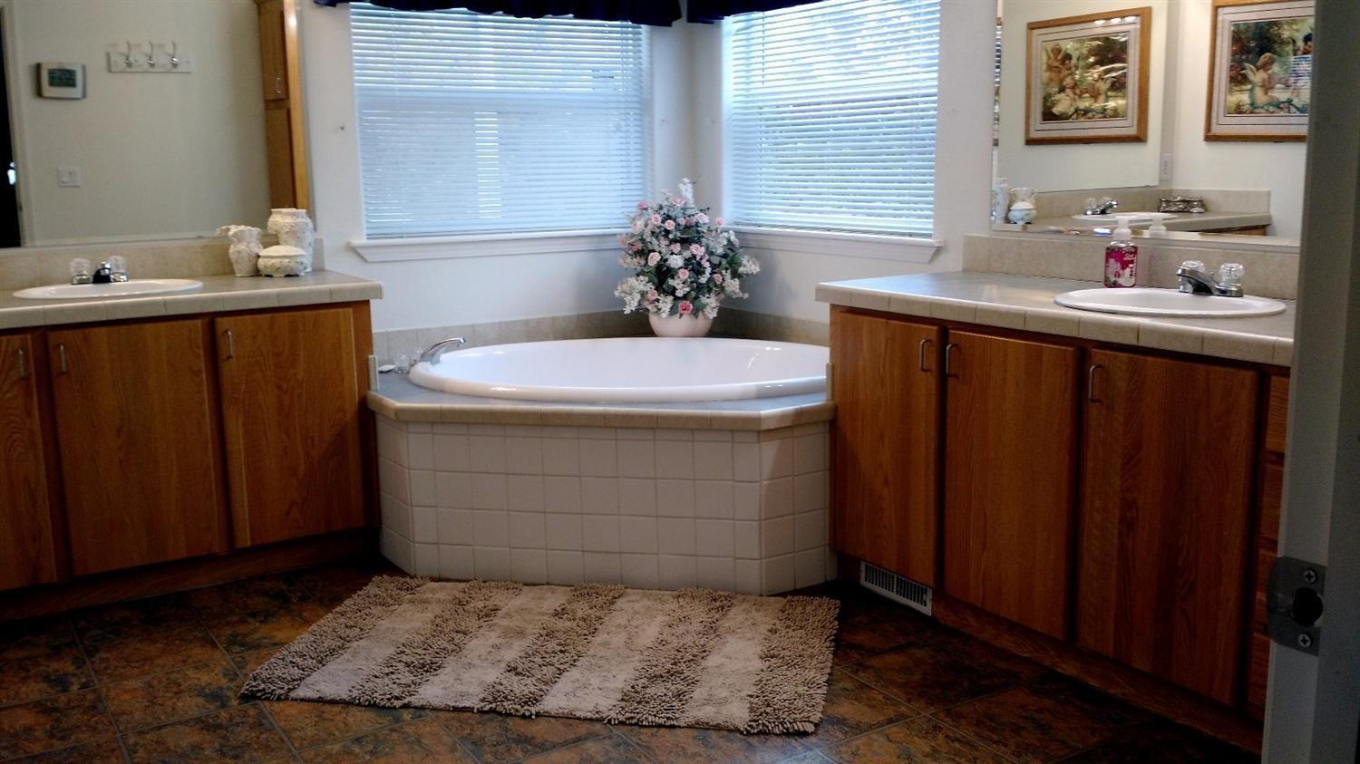 3537 Corey Road Central Point, OR 97502 - Photo 10 of 22 Additional Photo