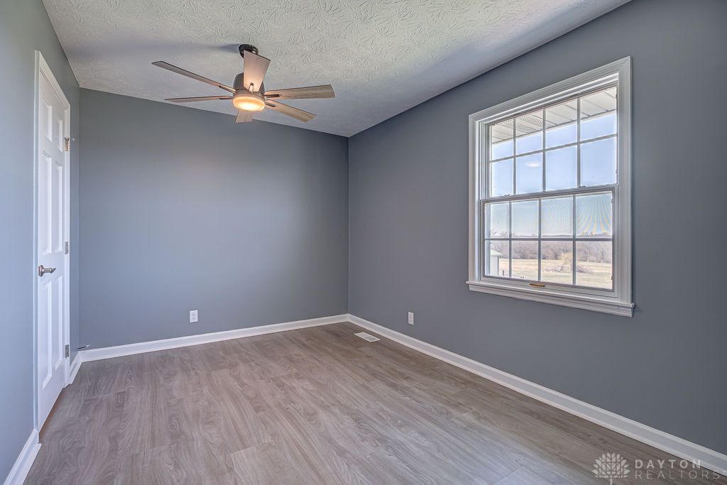 5740 Hendrickson Road Franklin, OH 45005 - Photo 31 of 51 Gallery Image 31
