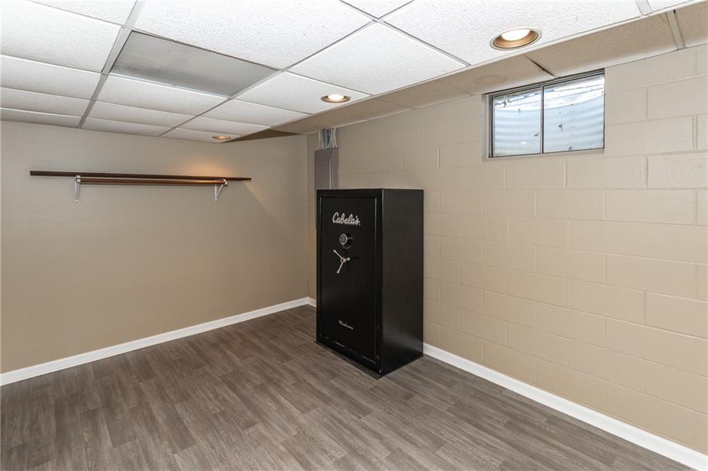 482 Ridgeview Lane Columbus, IN 47201 - Photo 20 of 34 Gallery Image 20