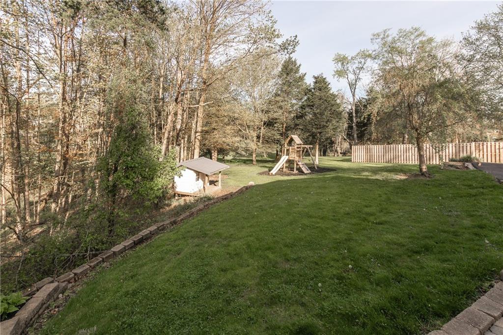 482 Ridgeview Lane Columbus, IN 47201 - Photo 29 of 34 Gallery Image 29