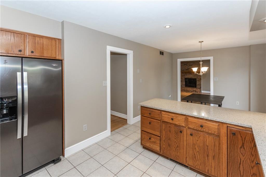 482 Ridgeview Lane Columbus, IN 47201 - Photo 10 of 34 Gallery Image 10