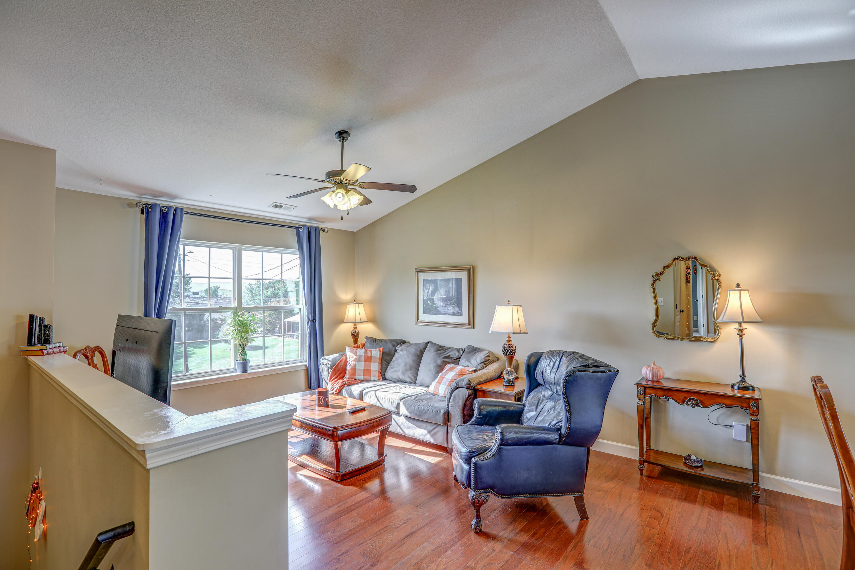 809 Charway Road Johnson City, TN 37601 - Photo 4 of 43 B42A7711_2_3_4_5