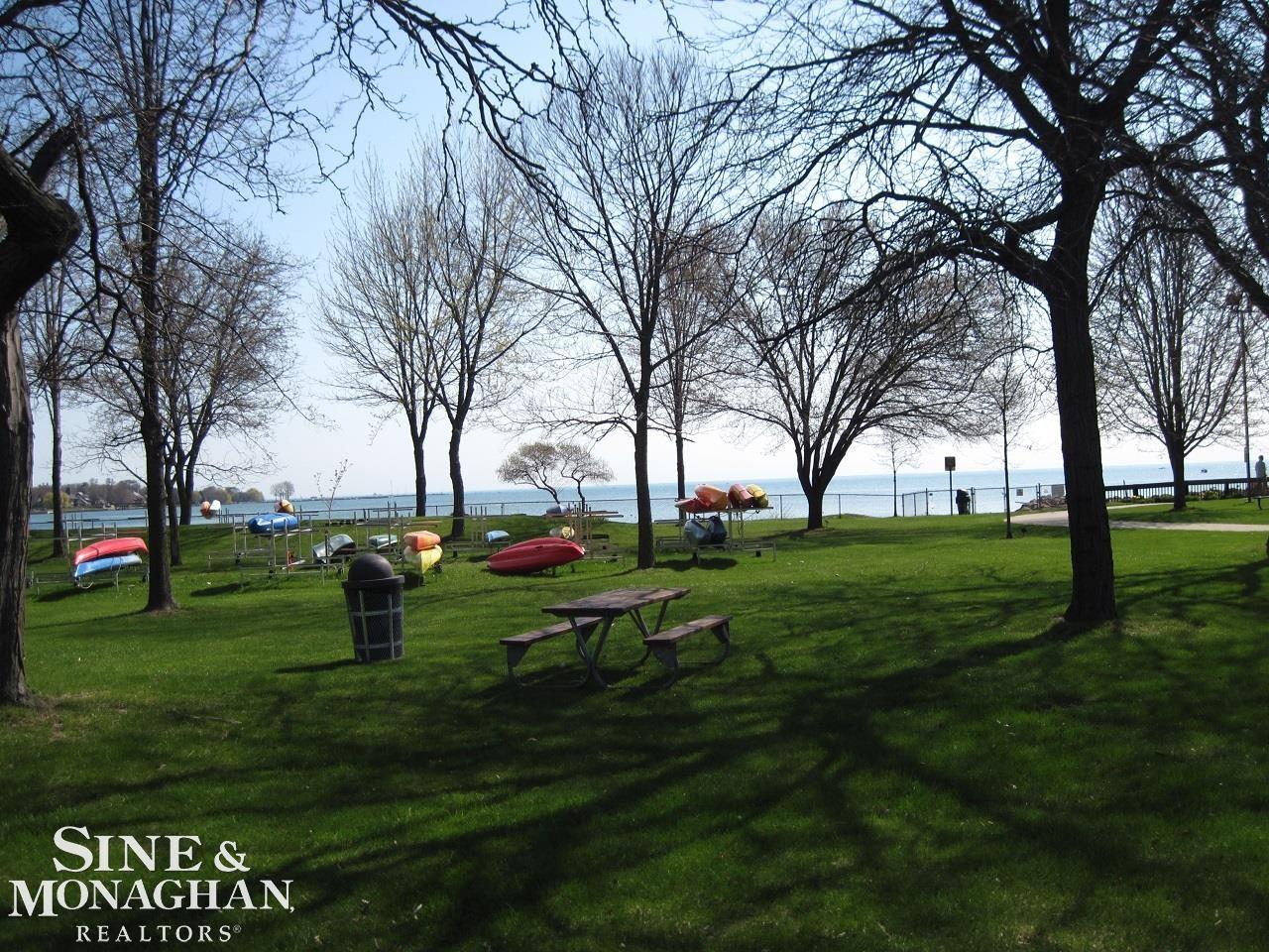 1228 Bedford Road Grosse Pointe, MI 48230 - Photo 54 of 56 50109214-53.JPG