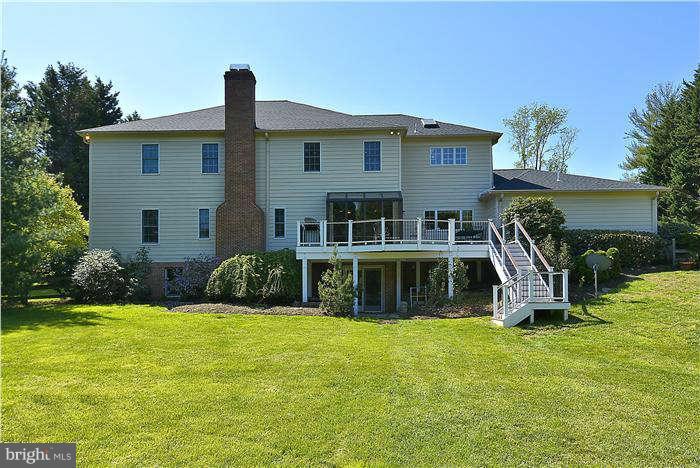 14611 Springfield Road Darnestown, MD 20874 - Photo 25 of 30 Exterior (Rear)