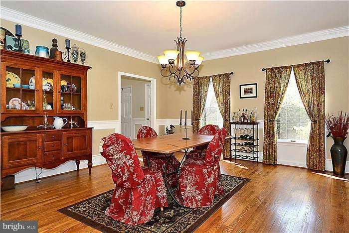 14611 Springfield Road Darnestown, MD 20874 - Photo 6 of 30 Dining Room