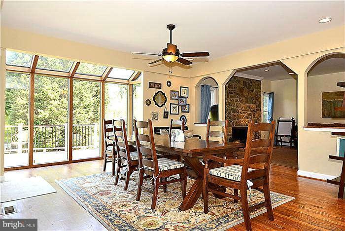 14611 Springfield Road Darnestown, MD 20874 - Photo 10 of 30 Morning Room