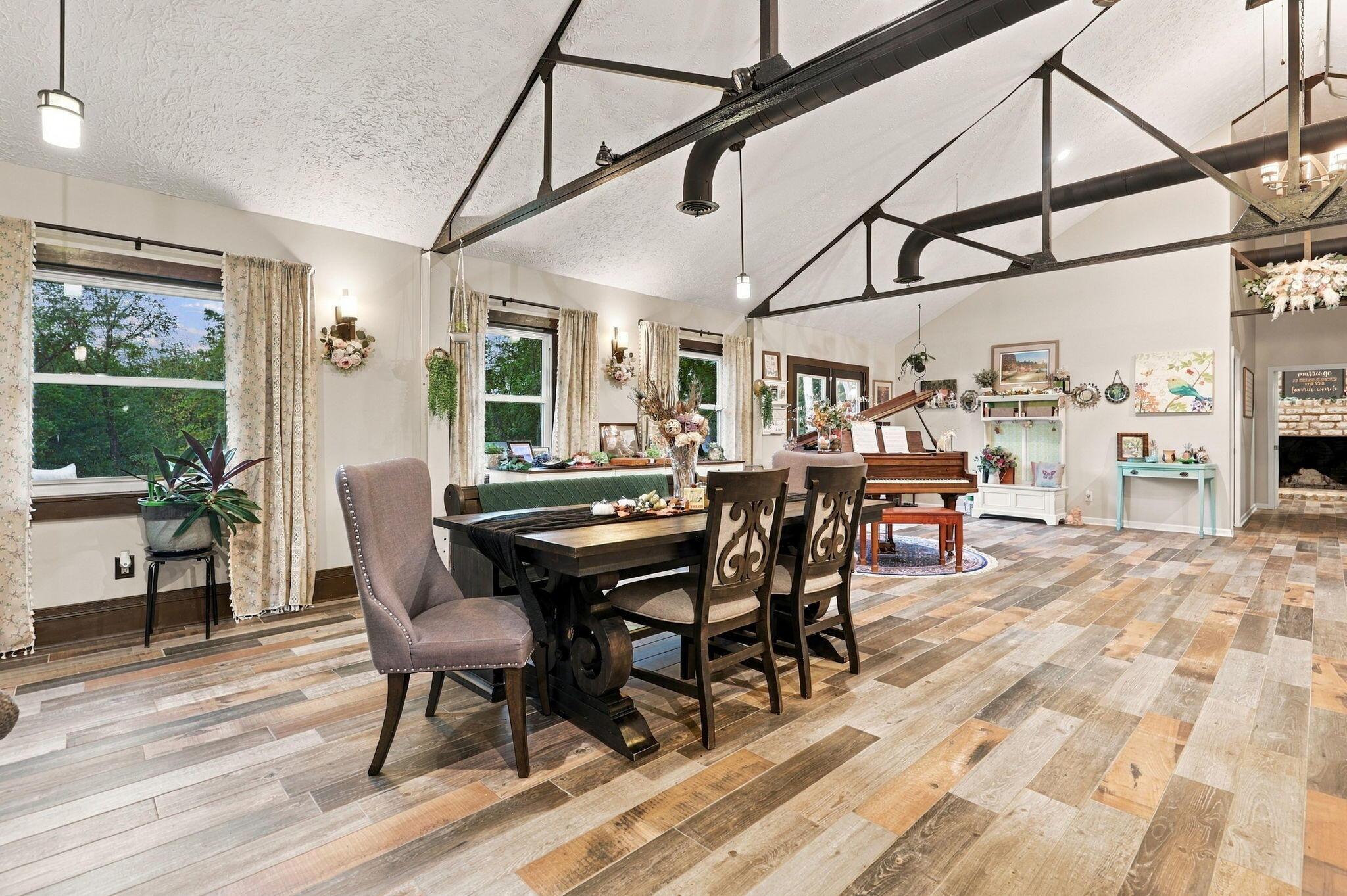 5342 Headleys Mill Road Southwest Pataskala, OH 43062 - Photo 27 of 94 Dinning area