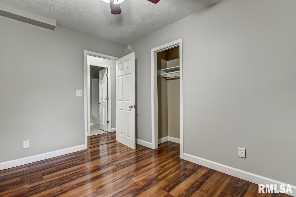 3526 Ivanhoe Drive Springfield, IL 62703 - Photo 19 of 28