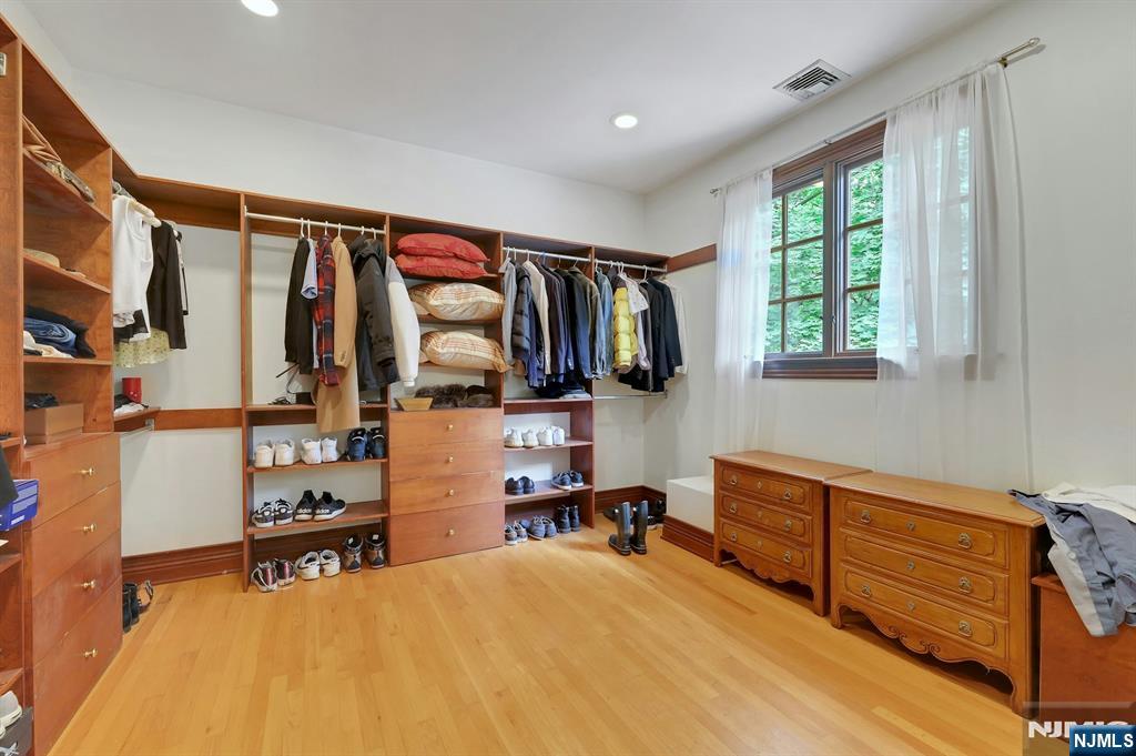 285 Arch Road Englewood, NJ 07631 - Photo 27 of 37