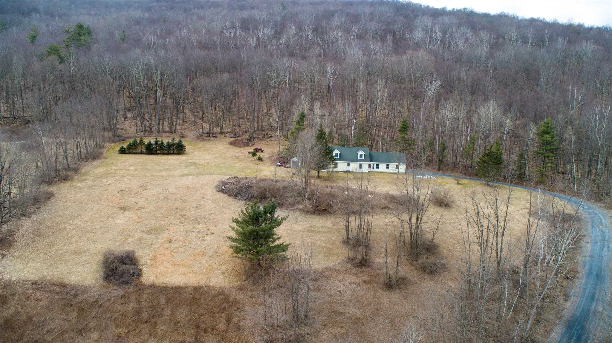 2583 River Road Arlington, VT 05250 - Photo 14 of 17 Gallery Image 14