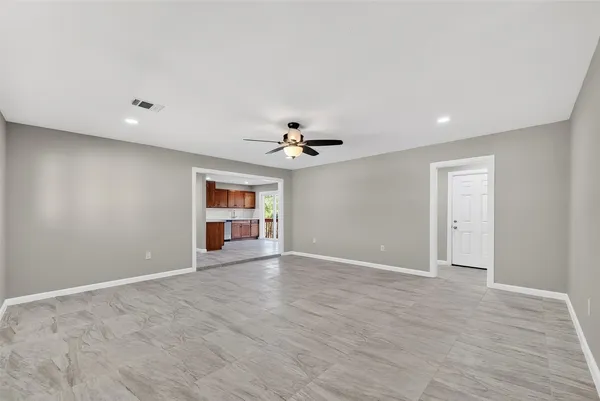 $1,699 | 7814 Pin Oak Drive, Alvin, TX 77511