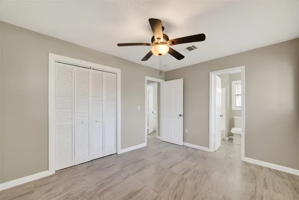 $1,699 | 7814 Pin Oak Drive, Alvin, TX 77511