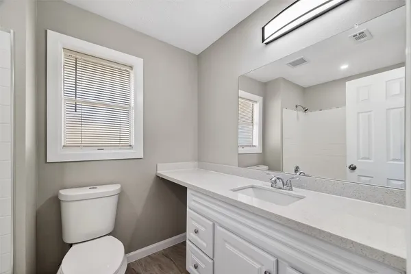 $1,699 | 7814 Pin Oak Drive, Alvin, TX 77511