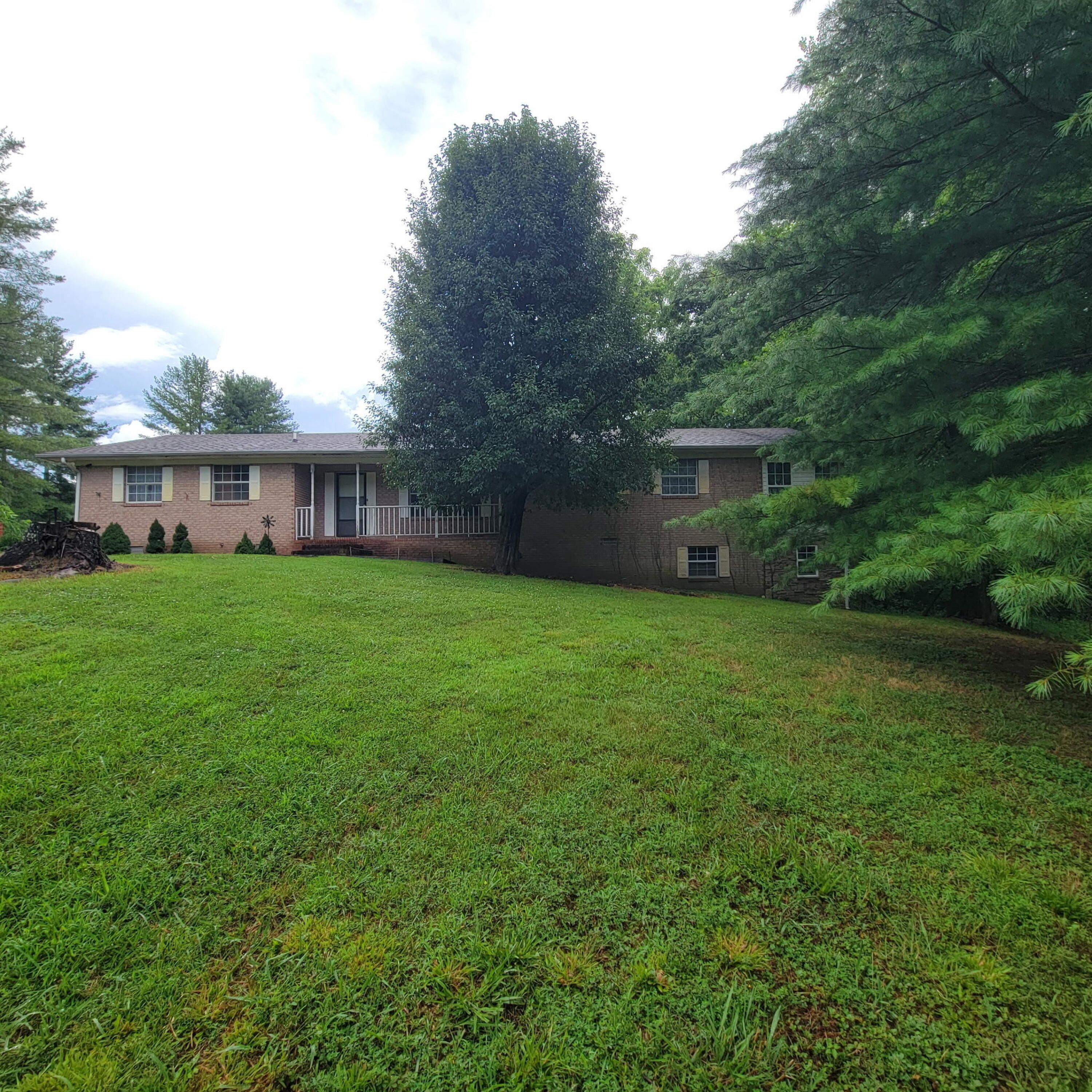 707 Brayton Road Graysville, TN 37338 - Photo 2 of 14 6564037516715177336