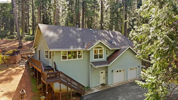 $544,000 | 25149 Abraham Avenue, Long Barn, CA 95335
