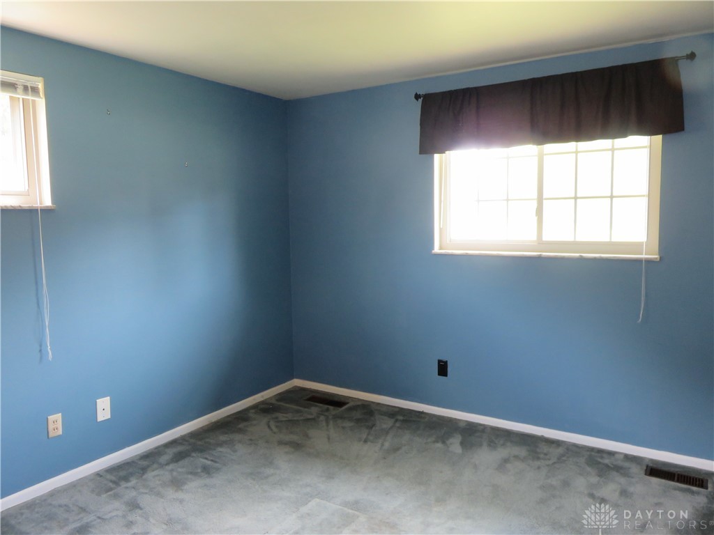 4872 Bonnie Road Kettering, OH 45440 - Photo 7 of 12 Gallery Image 7