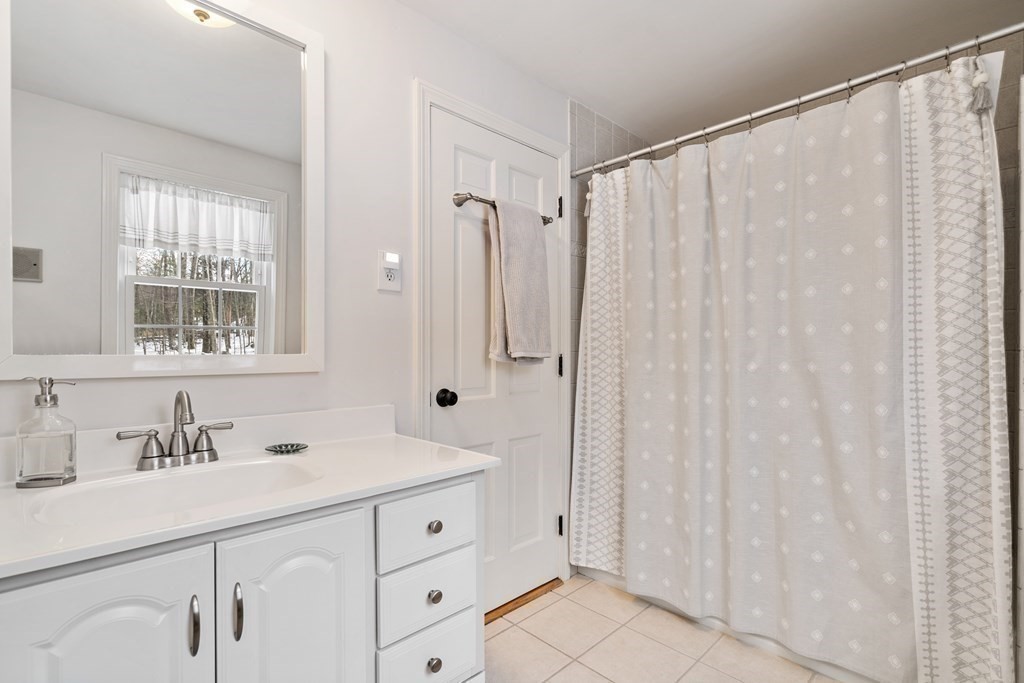 925 Boston Post Road Sudbury, MA 01776 - Photo 28 of 41