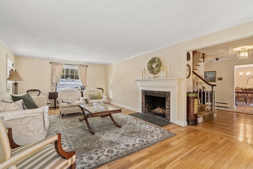 925 Boston Post Road Sudbury, MA 01776 - Photo 5 of 41