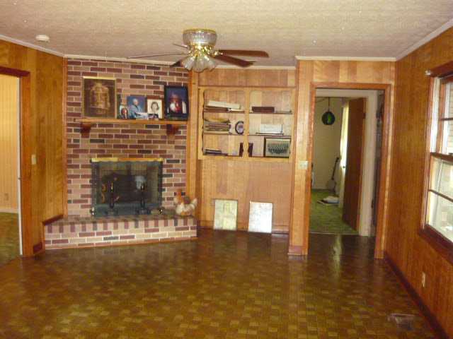 913 Farrs Bridge Road Pickens, SC 29671 - Photo 3 of 5