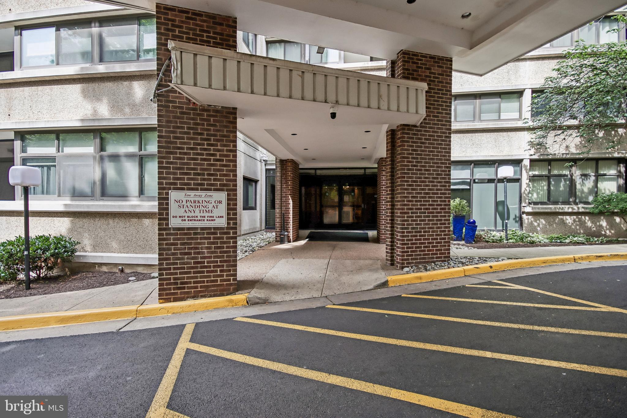5911 Edsall Road, Unit 309 Alexandria, VA 22304 - Photo 1 of 25