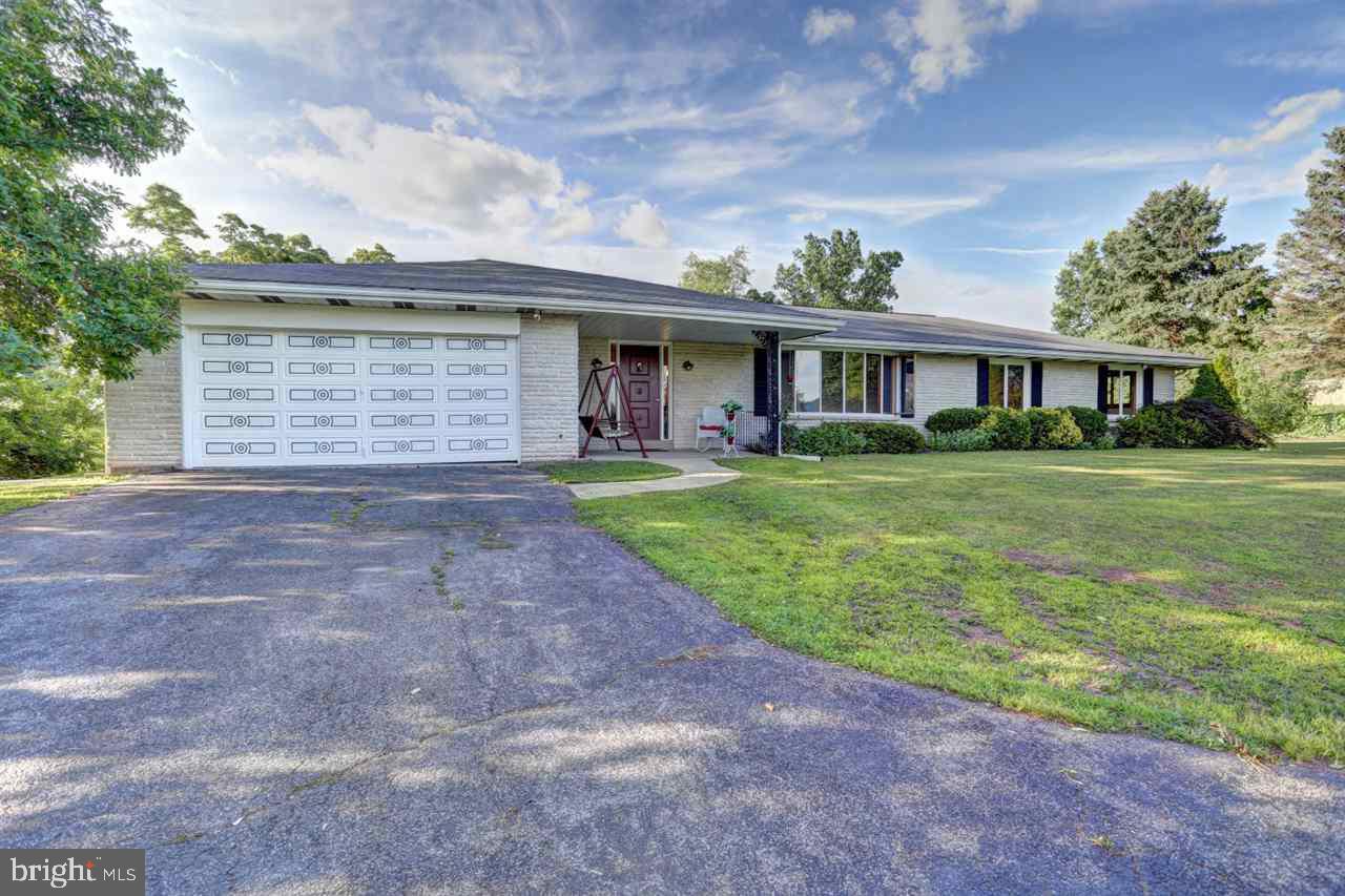 202 Powells Valley Road Halifax, PA 17032 - Photo 1 of 25 Gallery Image 1