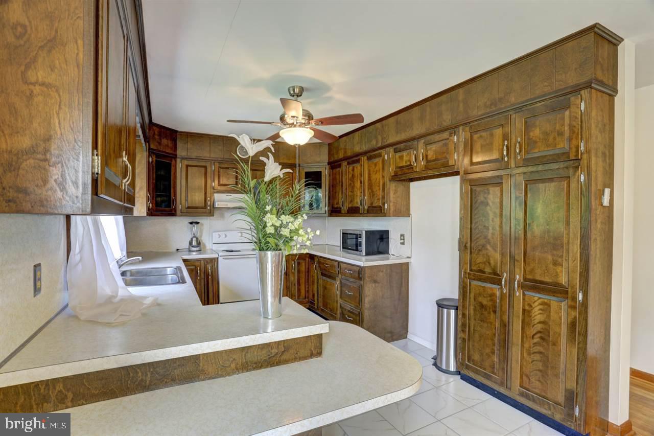 202 Powells Valley Road Halifax, PA 17032 - Photo 9 of 25 Gallery Image 9