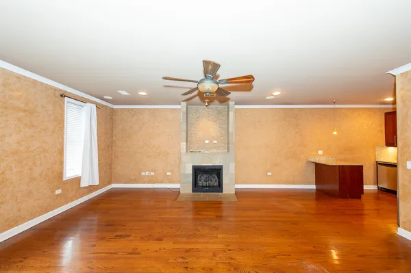 $270,000 | 2612 West Diversey Avenue, Unit 101, Chicago, IL 60647
