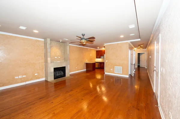 $270,000 | 2612 West Diversey Avenue, Unit 101, Chicago, IL 60647
