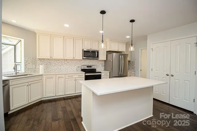 $3,100 | 14401 Widgeon Court, Charlotte, NC 28273