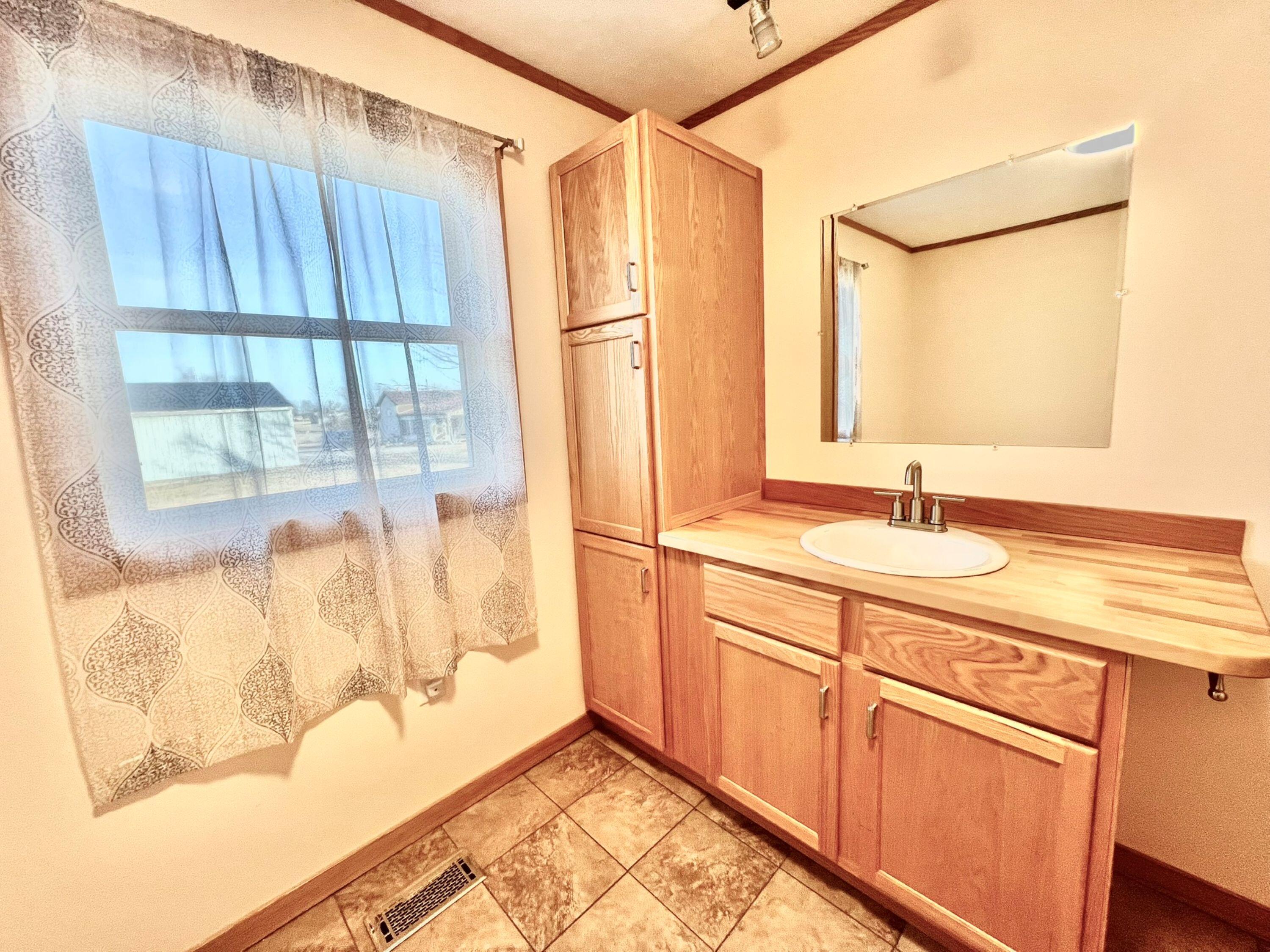 13080 Hudson Road Hudson, MI 49247 - Photo 54 of 84 13080 Hudson rd 42