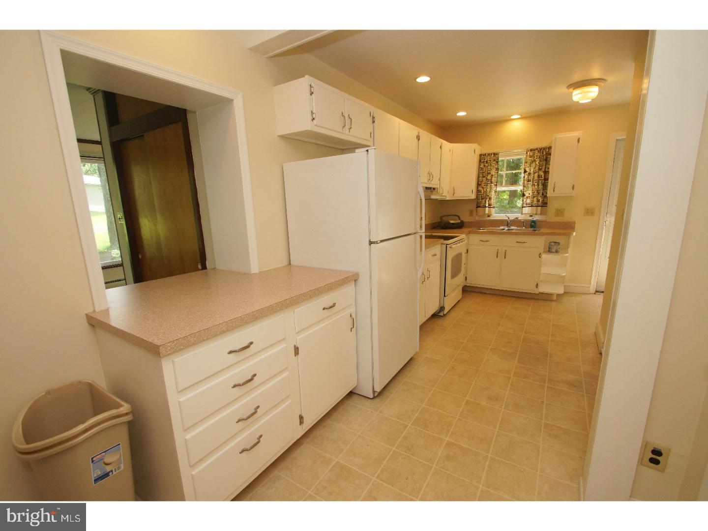 2828 Line Lexington Road Hatfield, PA 19440 - Photo 8 of 25 Kitchen