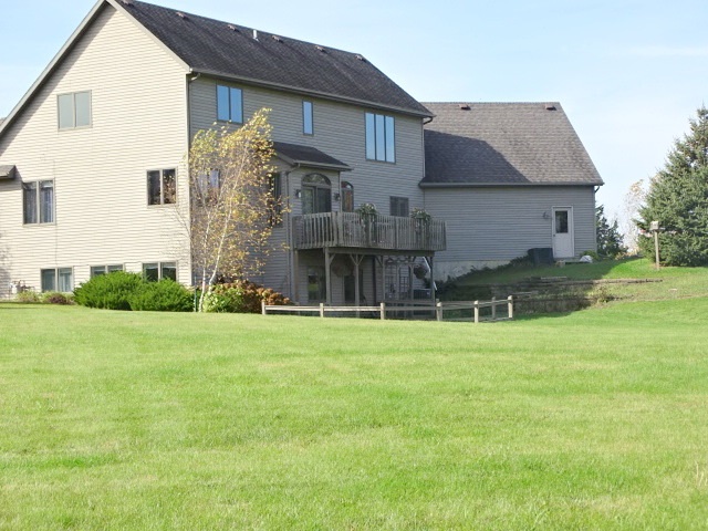 3189 West Forest Road Freeport, IL 61032 - Photo 21 of 22 a house view with a outdoor space