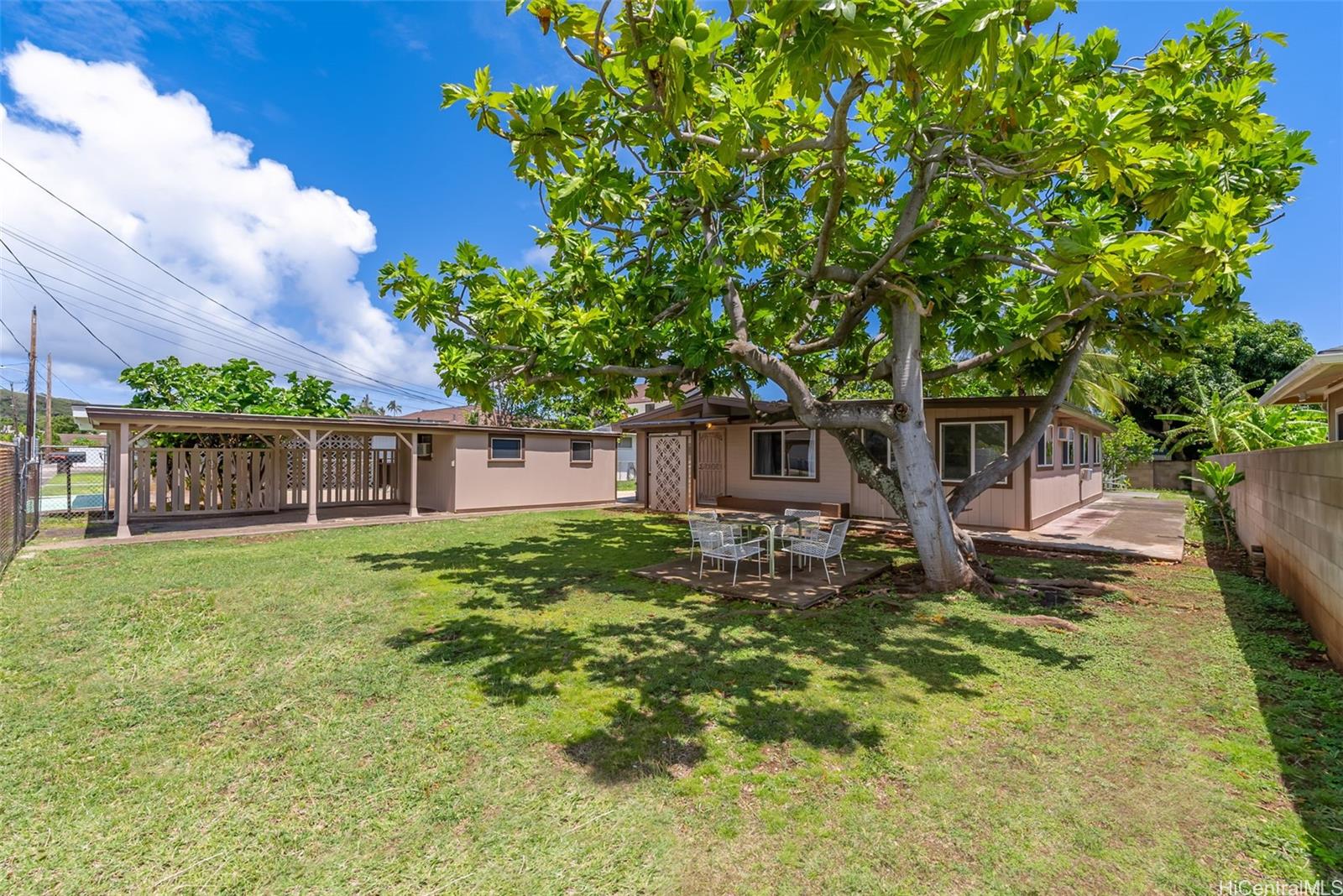 Welcome home to 5631 Pia Street in highly desired Niu Valley in East Oahu!